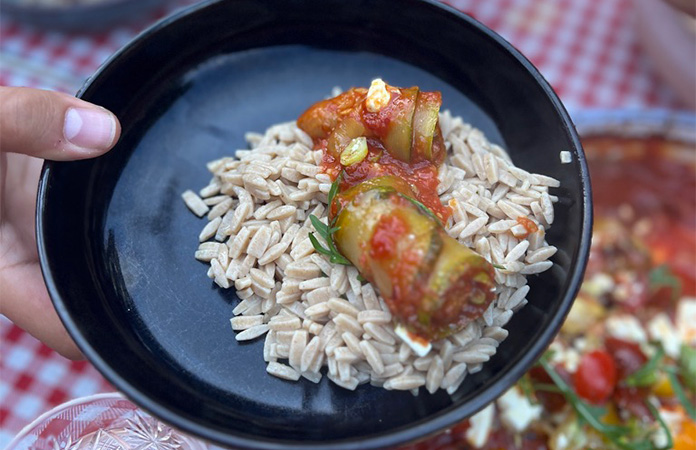 Roulé de courgette et saucisse merguez | Une recette au four 