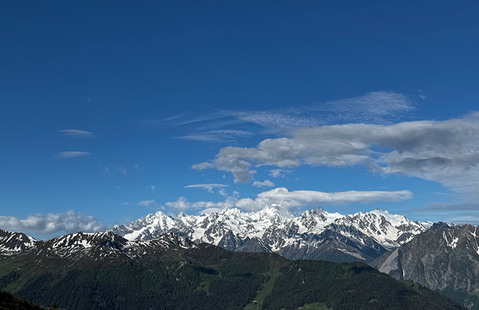 Randonnée le long du bisse du Levron